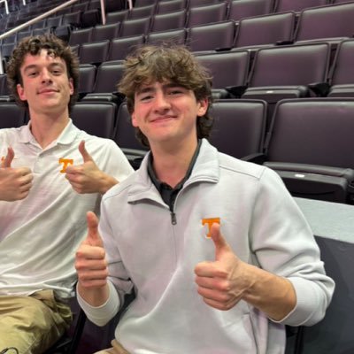 bakersgfx's profile picture. Graphic Designer | 151 Creative Intern @vol_sports | CCI Student @utknoxville | @barstooltenn