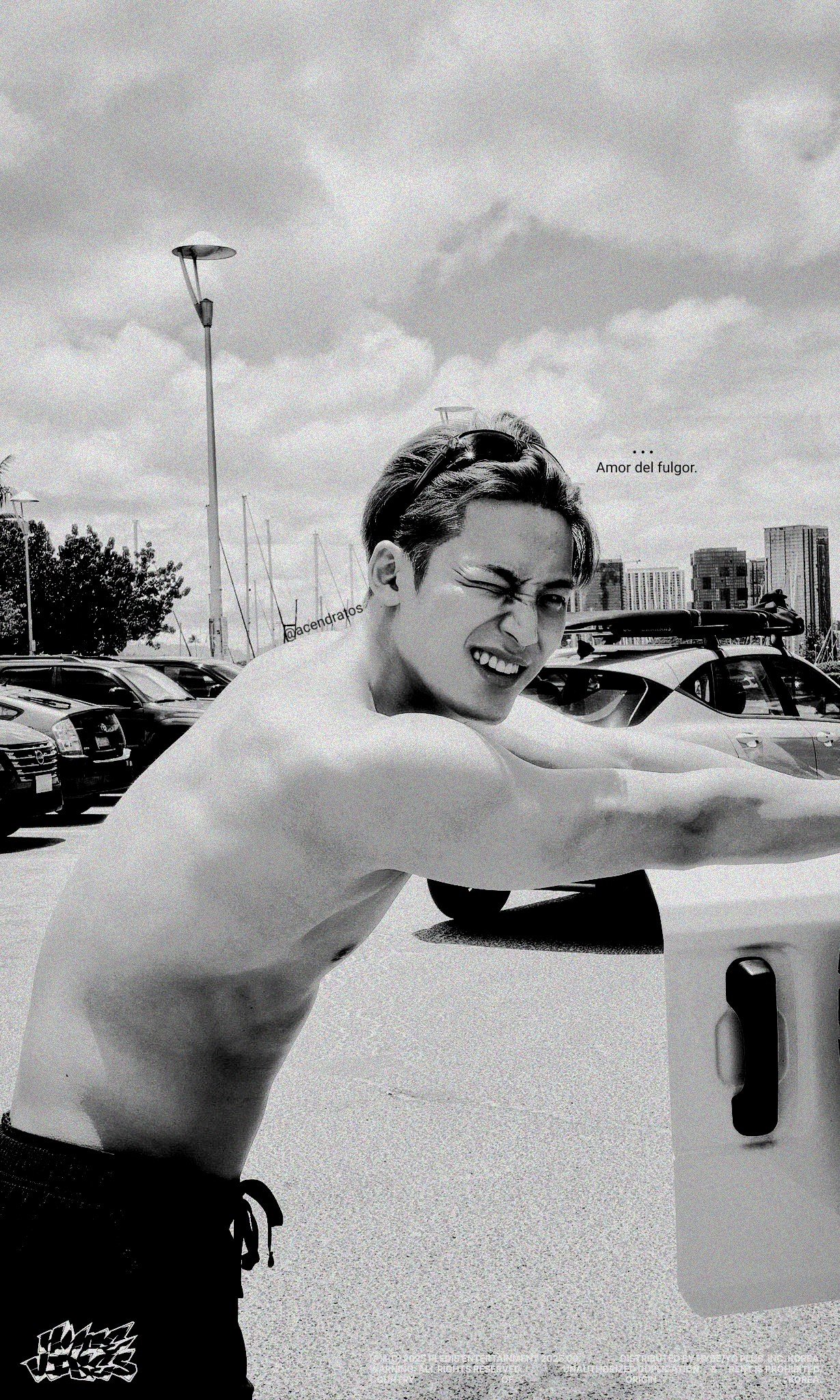 acromanticos's profile picture. Canción animal, remasterizado. Entre caníbales. Come de mí, come de mi carne. Tómate el tiempo en desmenuzarme.