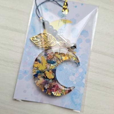 nakanohito_hkd's profile picture. 函館でおまもりをつくるひと/主にリポスト中心/元企業公式中の人/これまでの軌跡と想い出が沢山詰まった大切な垢です/メイン垢→Nakanohito工房＠nakanohito_kobo