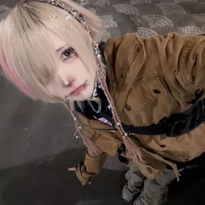 akitkyo's profile picture. ⠀  ۫ ⠀⠀外道𓈒ㅤ†⏝🗻∿﮾᳜⡴  ⠀⠀⠀