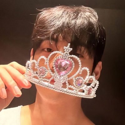 taesmilev's profile picture. 🥨🧸 hope: we'll never ever give up, forever