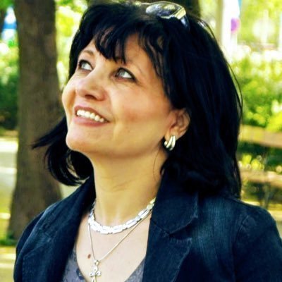 Travel_2Romania's profile picture. 👋Hi !I'm Corina 🇷🇴Legal Advisor &
Independent observer of diplomatic messages&România’s beautiful places.
#România #Travel #Diplomacy #TraveltoRomânia