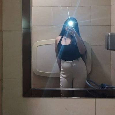 Bhumika_Shhh's profile picture. Wannabe Engineer