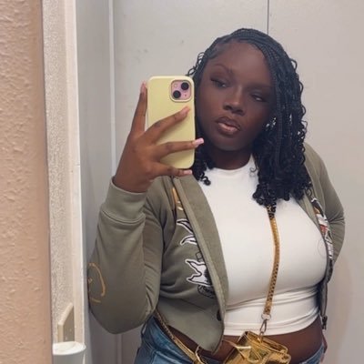 KeahraG's profile picture. 🐐. RN 🩺❤️.