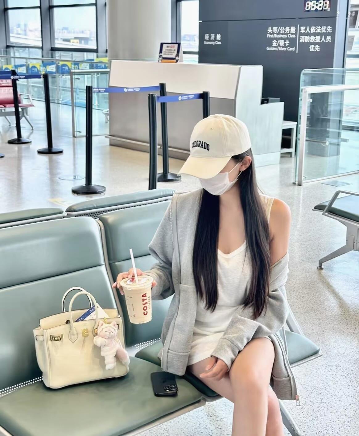 ConnellyBu11366's profile picture. 小さな幸せを拾い集める旅✨ 夕食なう/ラーメンうぃるなど、リアルな日常を発信📱