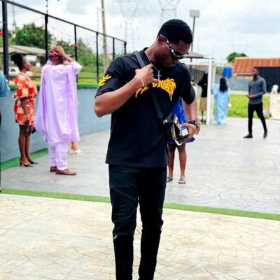 _DKSP's profile picture. Cogito Ergo Sum | S. Media Manager @RealDreylo | king of food | Music | MUFC | 30BG | Automobiles