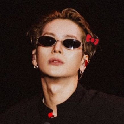 lkjeed's profile picture. 📖💐 review 👉🏻 #reviewlklity