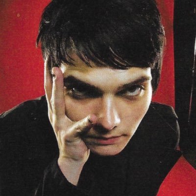 tragicianwentz's profile picture. #GERARD: THE DEVIL KNOWS WHERE YOU LIVE ! | 25 | ☆peter/gee/sésé☆ | alt: @PINKSTATION1ERO | MCR MNL NEXT YR