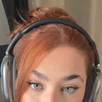 thecherrygiiirl's profile picture. les filles veneezzzz