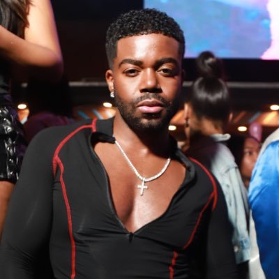 FrankieBleau's profile picture. ask lil Wayne who the five star bitch is? connect@frankiebleau.com