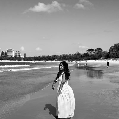 SakkshiTiwari's profile picture. चिन्ने ले चिनेकै छन.. नचिनेको ले चिन्दै गर्छन..😏🤫✨💙