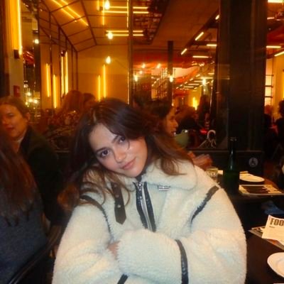 itstisha_7's profile picture. bollywood lover