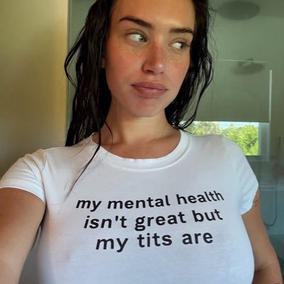 SYDs9019's profile picture. model 💄