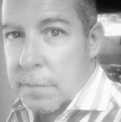 MiguelBayn1's profile picture. Adoro mi ciudad, a Concha Velasco, la buena gente, la gente con humor y los torreznos. Humanizar las redes.
Las fotografías que subo están hechas por mí.