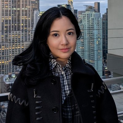 JessicaSuarez's profile picture. "...the most awkward and offbeat/irregular energy"