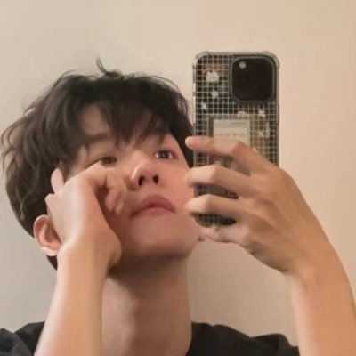 ericuve's profile picture. home #atz #exo