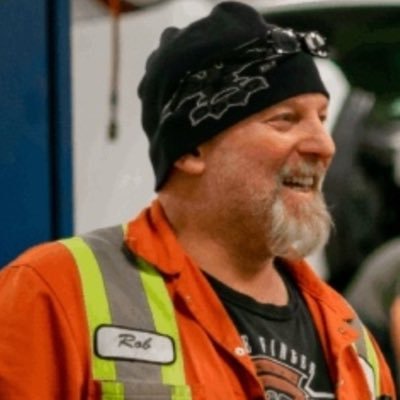 BleedblueRob's profile picture. #LeafsForever #ChiefsKingdom ,horror films ,music is my religion 🤘🏼 Not all storms come to disrupt your life Some come to clear your path