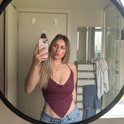 mossiemorn's profile picture. 