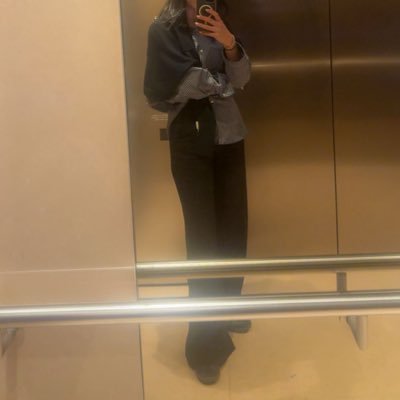 HKX37's profile picture. Just passing by. Pro-resistance 🦁