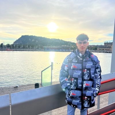 Carloxx411's profile picture. 19 🇪🇸 https://t.co/Ys1U797wEq