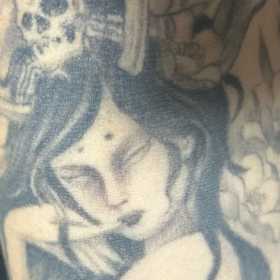 ZENsyumi6986's profile picture. 仕事以外の趣味用。音楽、ファッション、tattoo、ゲーム、アニメ、サッカーなどなど。人生楽しく自由気ままに。もし知り合いが見つけてもフォローしないでね