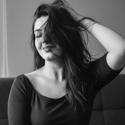 1907_esmerice's profile picture. Live the moment. 🌺👑🤍 💍@fenerbahce #Skriniar