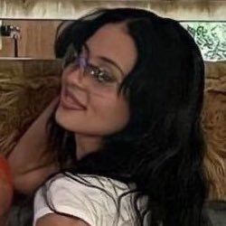 lesbineedy's profile picture. filmtwt, lesbians & twice