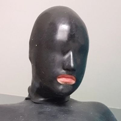 LonBan03's profile picture. 22 ♂️ 🇱🇹