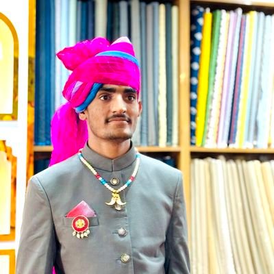 rs_rathore_09's profile picture. #team RSB 9090
RAV Saab......... ।