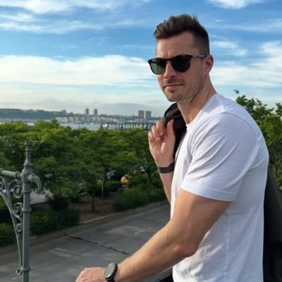 oluwapado24's profile picture. Born to win 💪💓❤