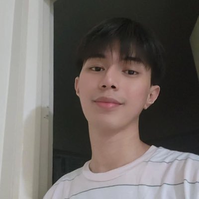 akfz1104's profile picture. but pale like the grey pallor of death