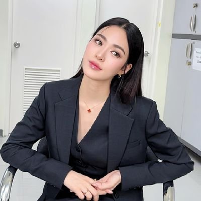 Pdenkwong's profile picture. Fan account : support to @linglingsirilak @ormmormm #หลิงออม #LingOrm แม่ปลอมพี่รัญชน์ลภัส 100%