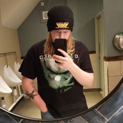 lukenffc91's profile picture. forest til i die