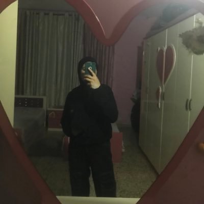 sylynmmd141542's profile picture. Celine, 18 years old, from Gaza. I live with my family in a rented house. I was injured in the head during the war. I dream of going to university. 𓂆🇵🇸