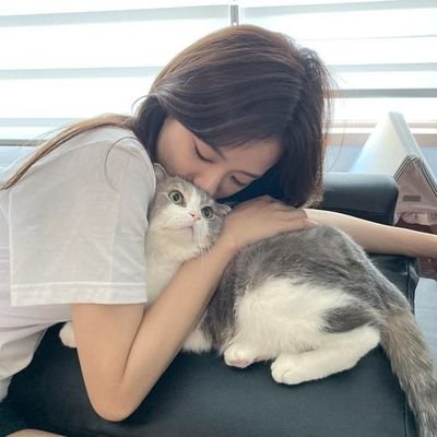 tkloverl's profile picture. 50% di lautan, 50% di land of down.