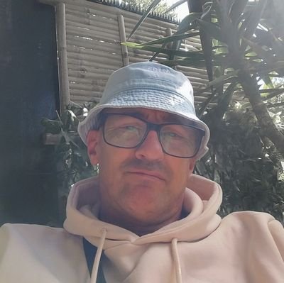 ErikKokkie's profile picture. Hork- Wereldkampioen BloedzuigerT-Heb veel vrouwelijke hormonen dus ben onredelijk, wispelturig en dommig-Geeft geen Fuck-Geheugen van een Olifant,Niet de Slurf