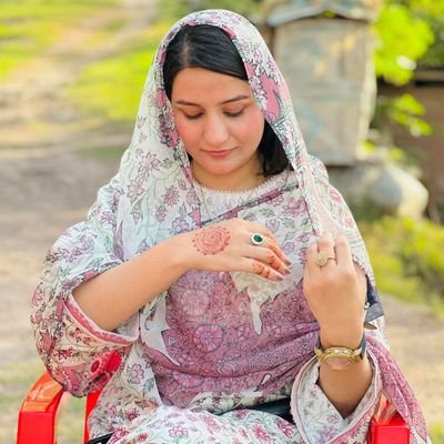 Zoobiakhurshid's profile picture. Philanthropist I Political Activist  Hacked account: @zobiakhurshid