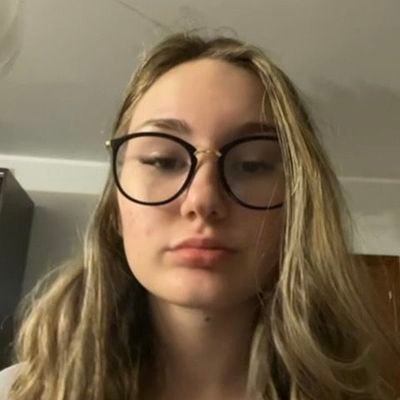 SandraK96200's profile picture. 