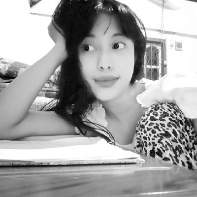 im_yourhoppe's profile picture. 