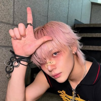 bamgyusnosehair's profile picture. kelly | multi | korean 🇰🇷 | rps❗️mdni❗️9n’ liner