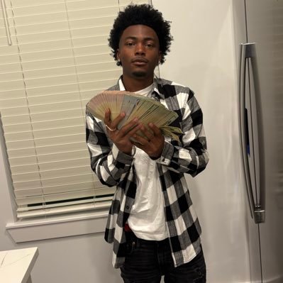 twiin2anti's profile picture. 