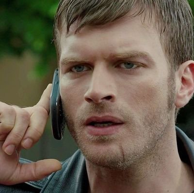 kesinlikleerkan's profile picture. 