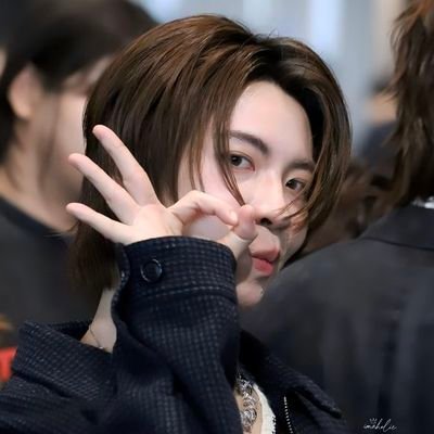 sany27nn's profile picture. @firstone_wnk bibi ♥️ 
@TLE_mtm ma boyy ♥️

(istj)