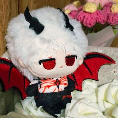 Mrs_D_Qin's profile picture. I honestly don't know how I ended up here 🙄 though this is my fun side .
30 she/her | Pro-fic  | Yumeship 🐦‍⬛🍎❄️| Otome games 🌸
Main acc @Dawnisplaying