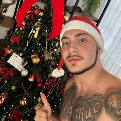 misscaucaier_'s profile picture. my name is hope, but the p is silent on the weekends. 𖦹 ☼ ⋆｡ ° ⋆ ◌. ♡ ｡˚❀ ·ꕤ.ﾟ