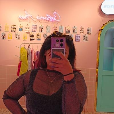 madamfr1st's profile picture. 