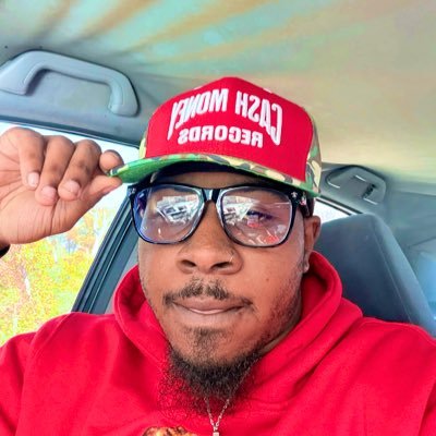 WaresWayne's profile picture. Some Funny Dude  #E4B RIP MA ❤️