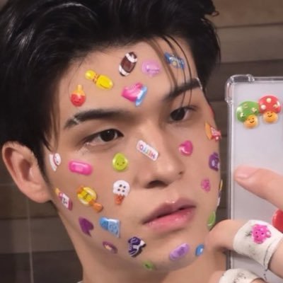 khomorrr's profile picture. 