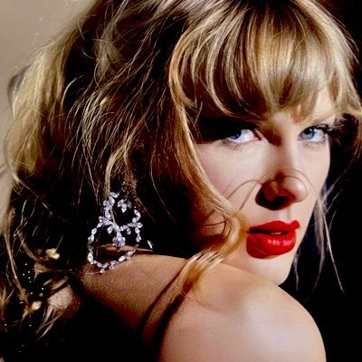 gildedtears's profile picture. feline enthusiast first, pop poet second. ⋆౨ৎ˚⟡˖  not affiliated with taylor swift. / mdni. nondating. 21+