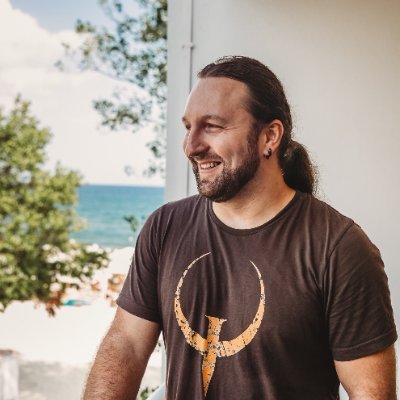 KIonutzR's profile picture. Girl Dad | 🇷🇴-🇬🇧 C++ code junkie @HPE | GameDev (indie, ex-Pro) | Fromsoft plat hunter | Metalhead ➡️

Code | HW | Games | Soldering | Cars | (B(D)ad)Jokes